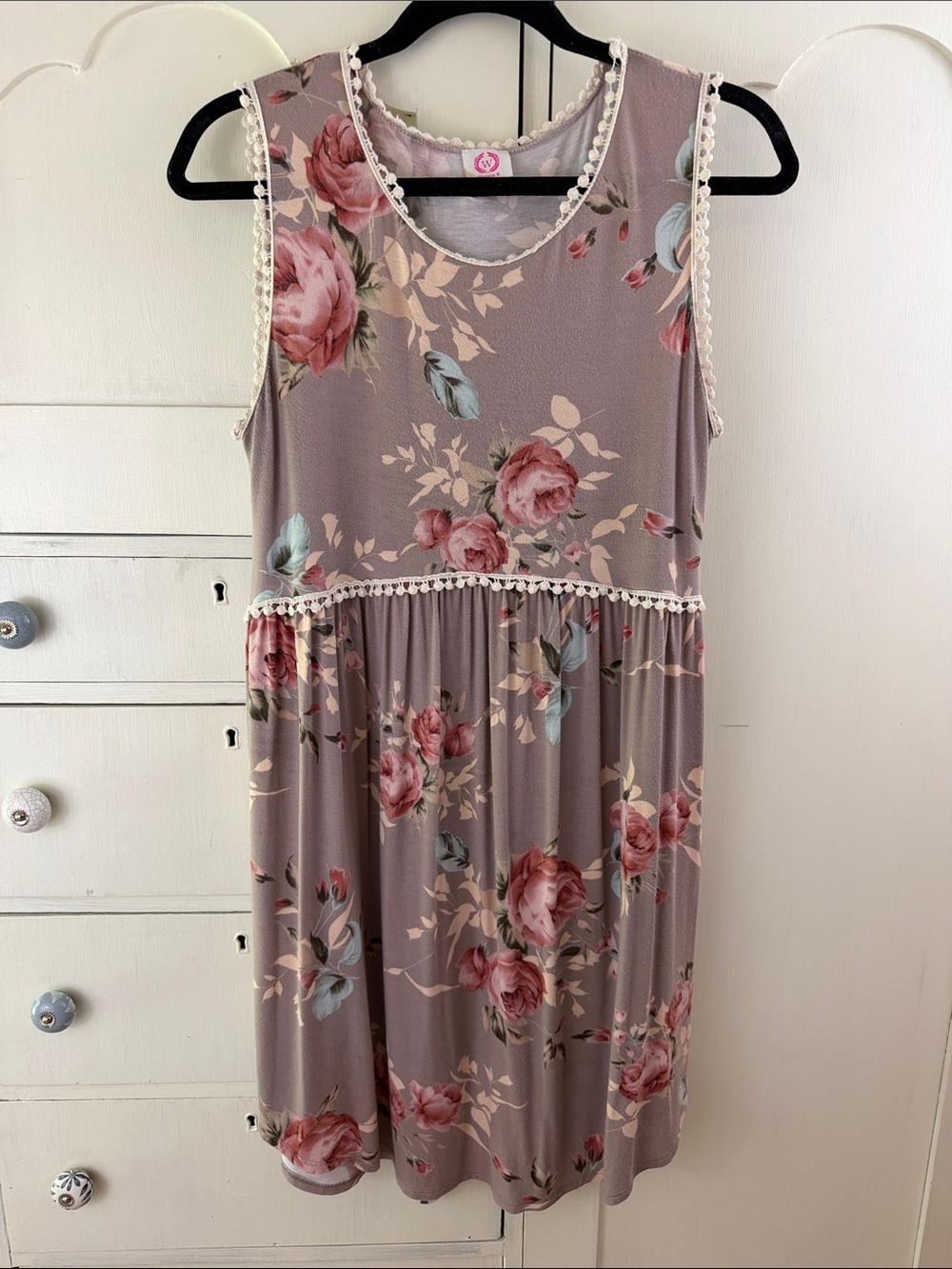 Wanna B Floral Sleeveless Midi Dress in Mauve Pink L